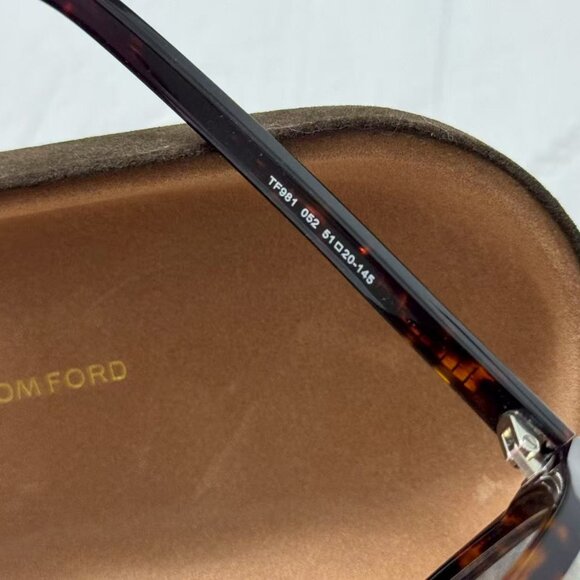 Tom Ford Tortoise Round Eyeglasses - Viral Retro Trend main image 8